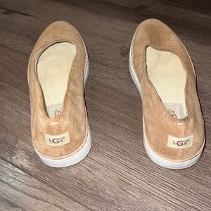 UGG brown flats!